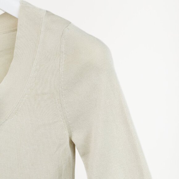 Akris Cream Scoop Neck Beige Knit Top - Picture 4 of 8